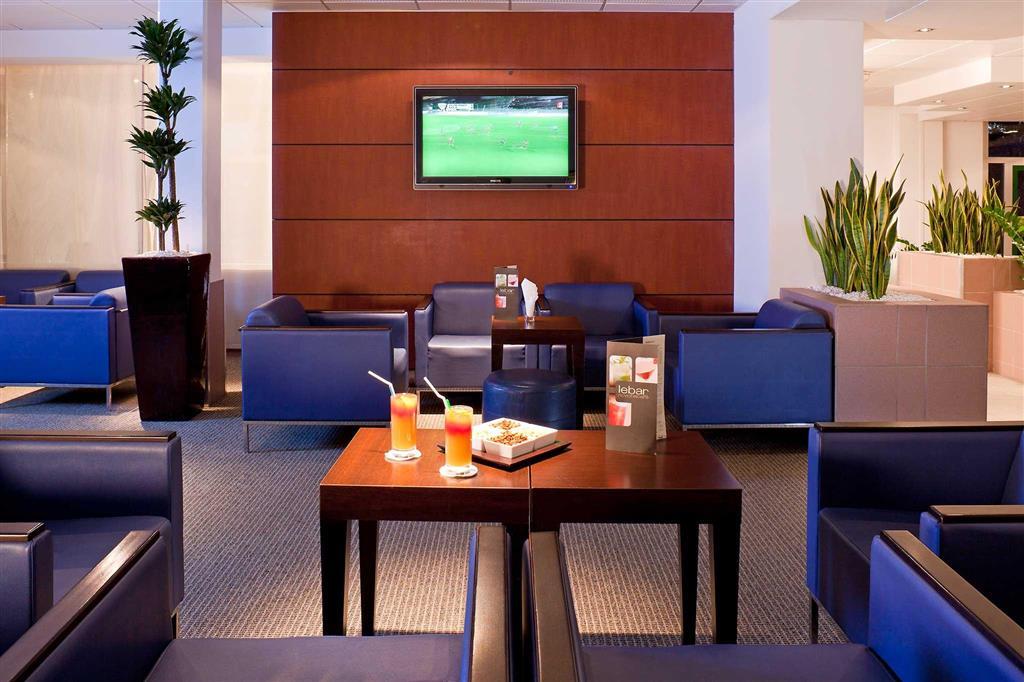 Novotel Saint-quentin En Yvelines Hotel 4*