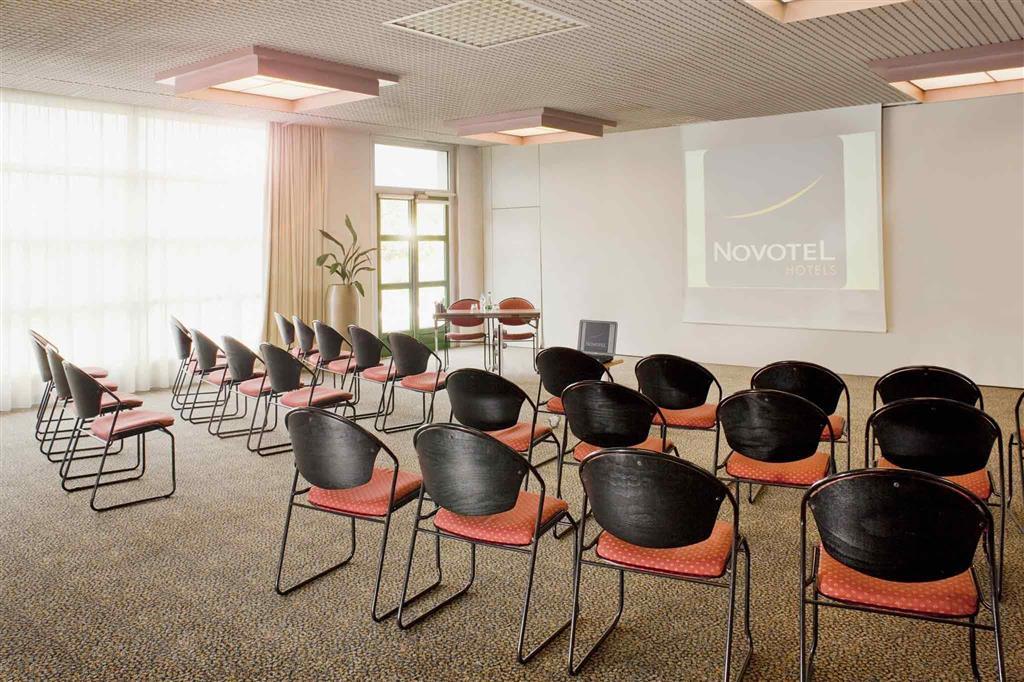 Novotel Saint-quentin En Yvelines 4*