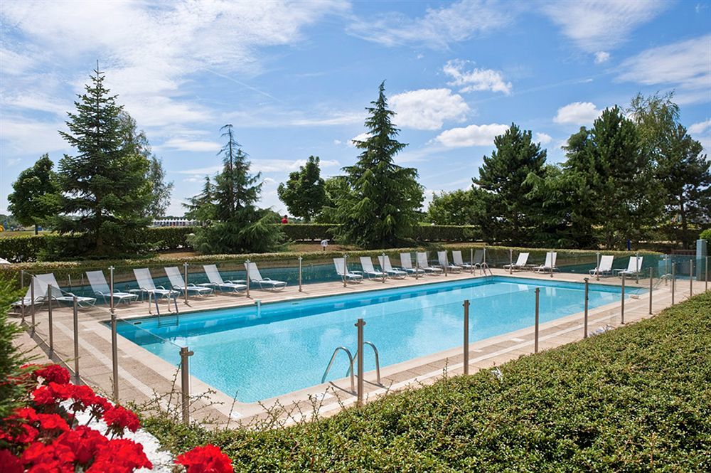 Novotel Saint-quentin En Yvelines 4*